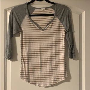 Three quarter sleeve shirt
